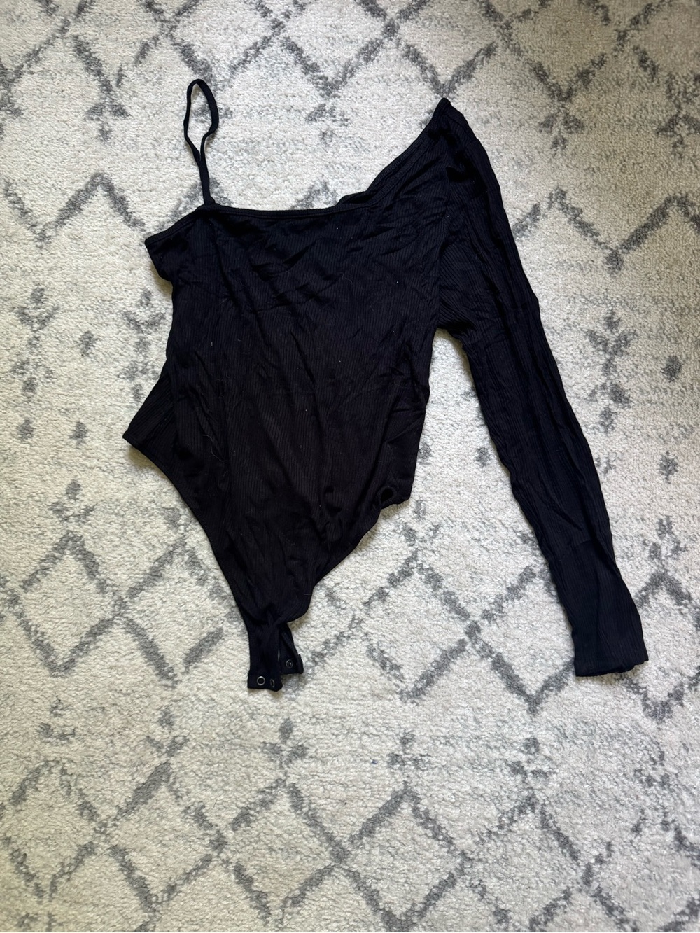 American Eagle Outfitters Black One-Shoulder Ribbed Asymmetrical Bodysuit